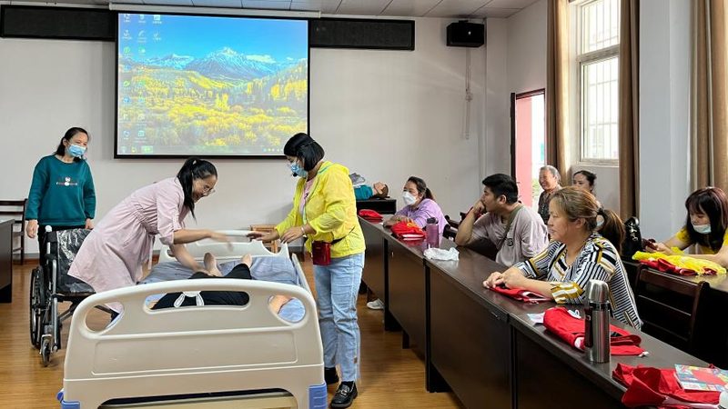 认知障碍老人护理流程：如何科学照护，提升生活品质**