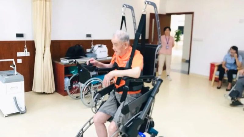 家庭陪护服务：揭秘服务内容和价格构成
